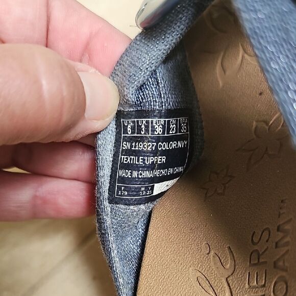 Skechers Blue  Slide Sandals with O-Ring Detail - Picture 3 of 6